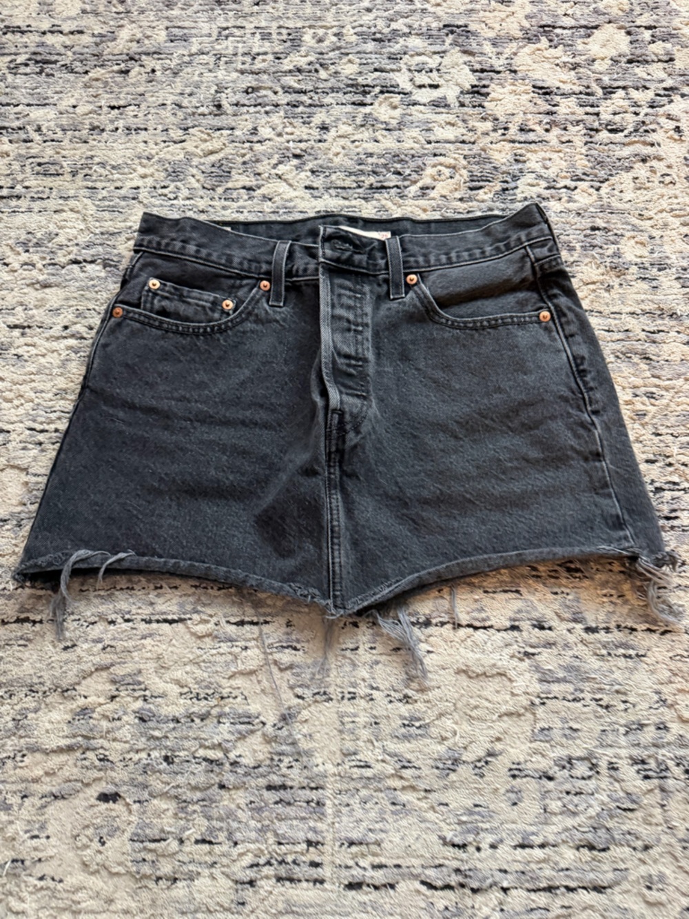 Levi icon skirt